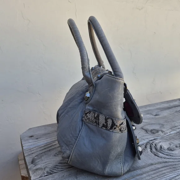 BETSEY JOHNSON VINTAGE LEATHER 'BUTTERFLY BLING' SATCHEL - Picture 6 of 12